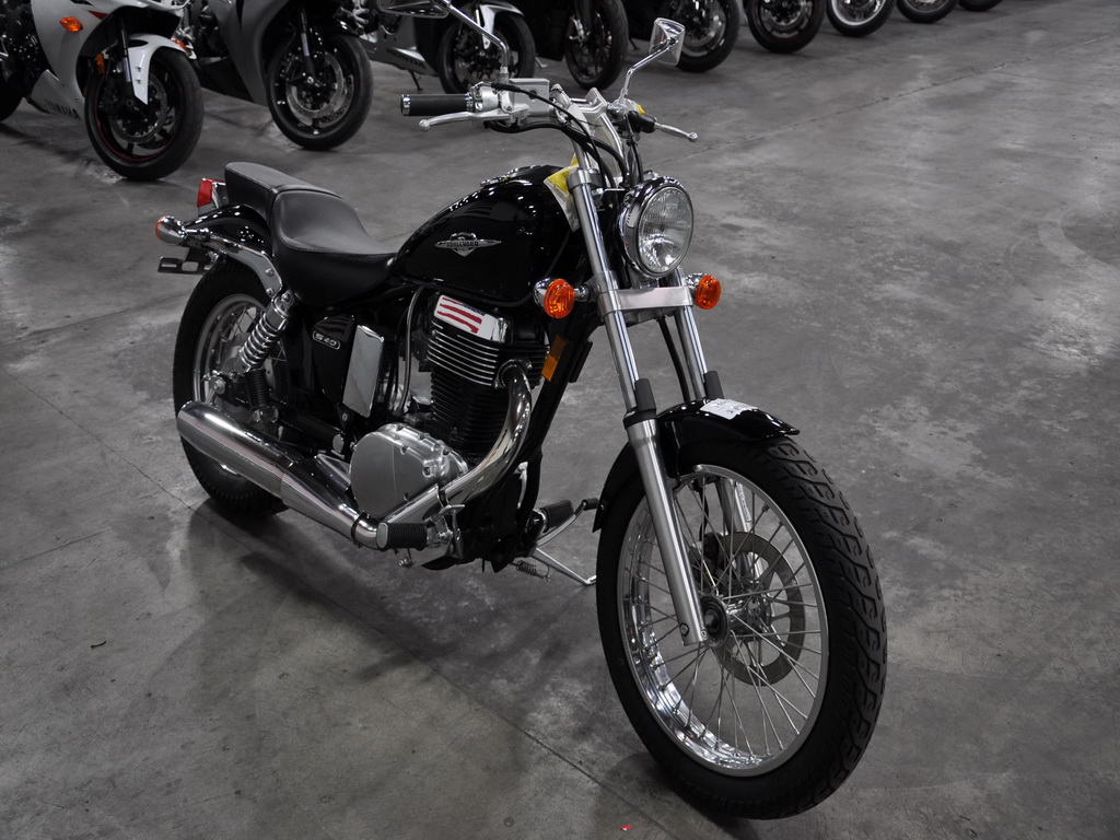 Купить мотоцикл Suzuki S40 Boulevard 2009 фото 3